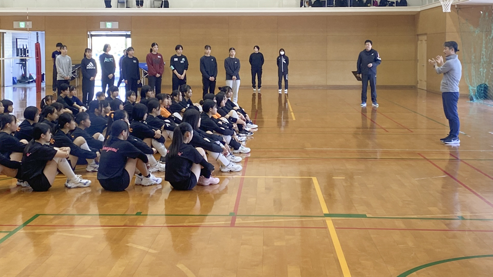 中学校女子バレーボール部合同練習